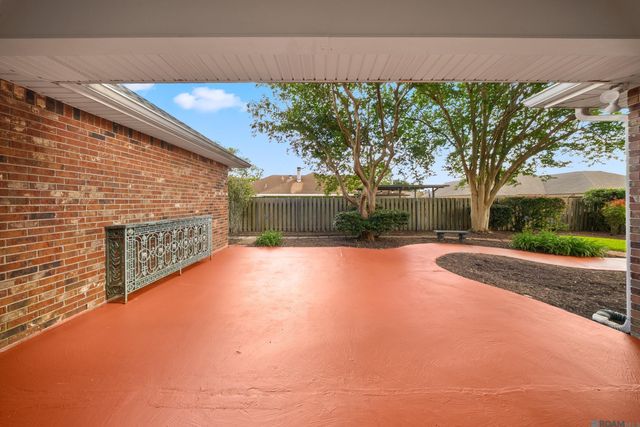 505 Trinity Dr, Thibodaux, LA 70301