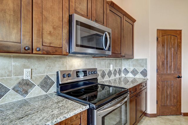 1712 Chisholm Trail NE, Rio Rancho, NM 87144