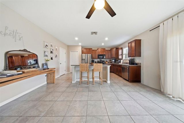 4910 BABBLING BROOK LANE, Wimauma, FL 33598