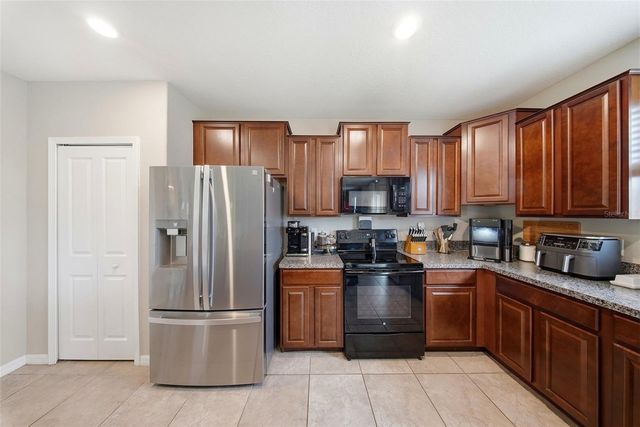 4910 BABBLING BROOK LANE, Wimauma, FL 33598