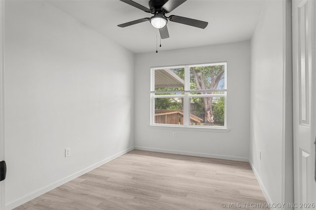 527 S 108th East Avenue, Tulsa, OK 74128