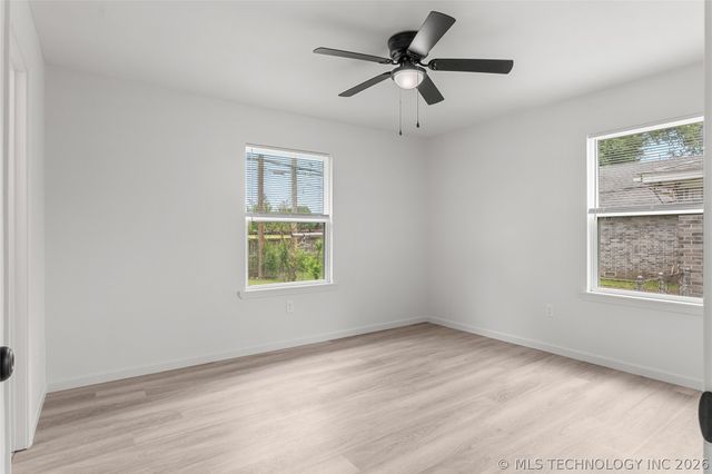 527 S 108th East Avenue, Tulsa, OK 74128