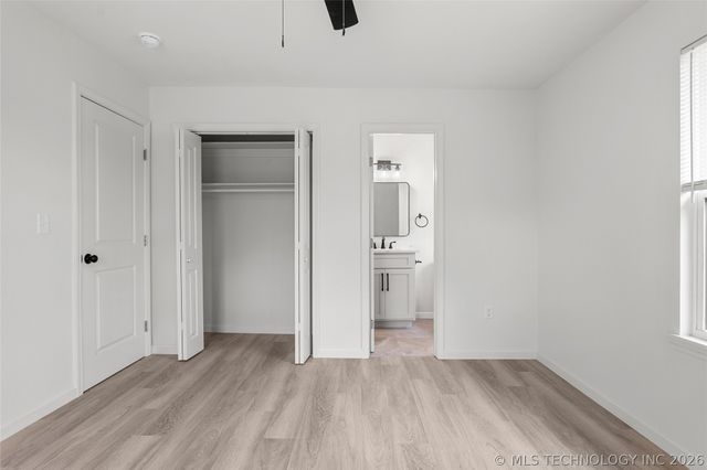 527 S 108th East Avenue, Tulsa, OK 74128