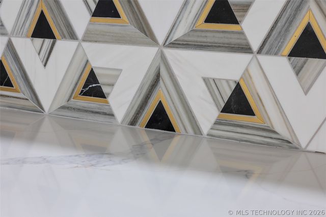 527 S 108th East Avenue, Tulsa, OK 74128