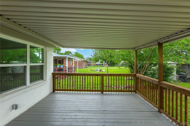 527 S 108th East Avenue, Tulsa, OK 74128