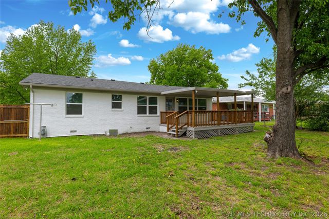 527 S 108th East Avenue, Tulsa, OK 74128