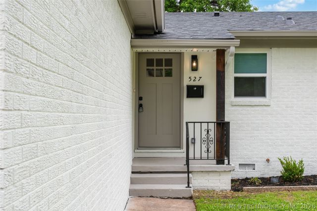 527 S 108th East Avenue, Tulsa, OK 74128