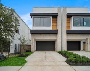 822 E 25th Street, Houston, TX 77009