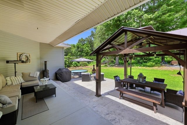 155 Parker Lane, Ludlow, MA 01056