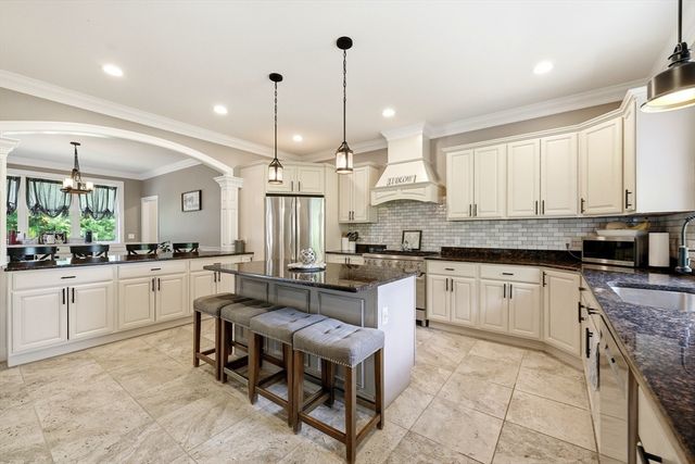155 Parker Lane, Ludlow, MA 01056