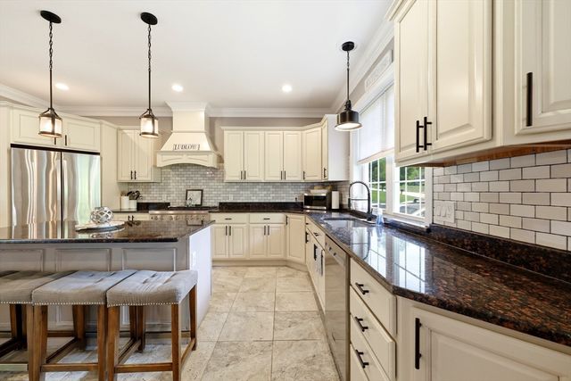 155 Parker Lane, Ludlow, MA 01056