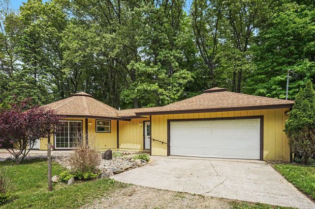 2308 N 33rd Street, Comstock Twp, MI 49053