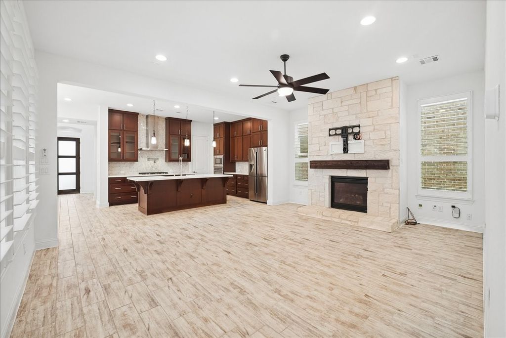 8047 Sunflower Lane, Dallas, TX 75252