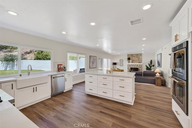 1070 S Road Runner, Anaheim, CA 92807