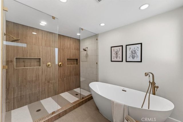 1070 S Road Runner, Anaheim, CA 92807
