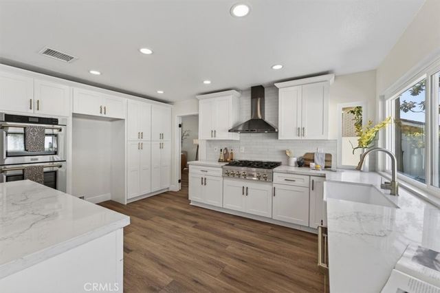1070 S Road Runner, Anaheim, CA 92807