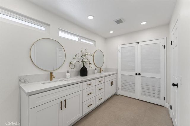 1070 S Road Runner, Anaheim, CA 92807