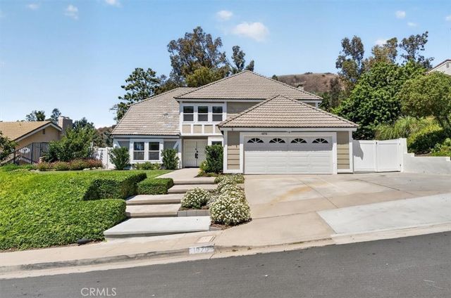 1070 S Road Runner, Anaheim, CA 92807