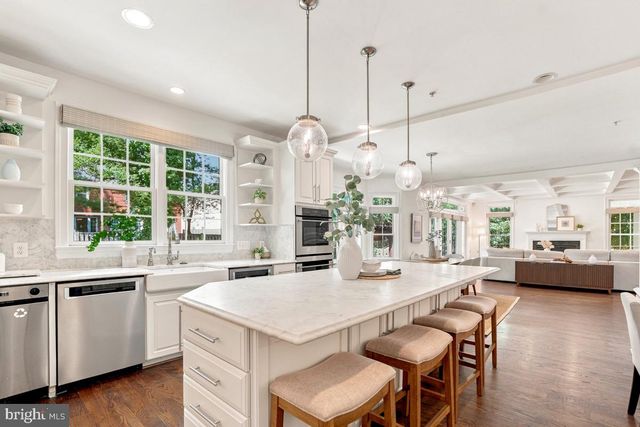 8610 HARTSDALE AVE, Bethesda, MD 20817