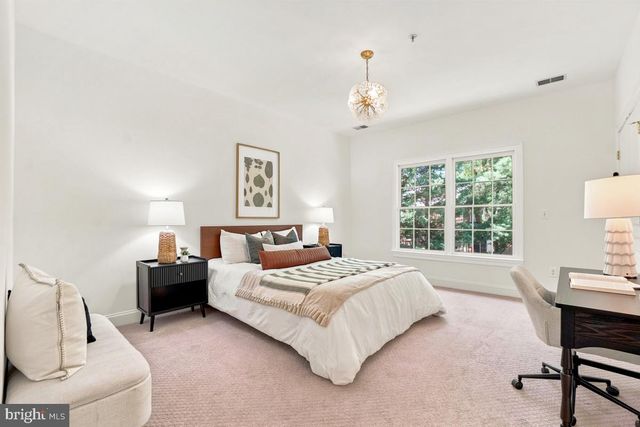 8610 HARTSDALE AVE, Bethesda, MD 20817