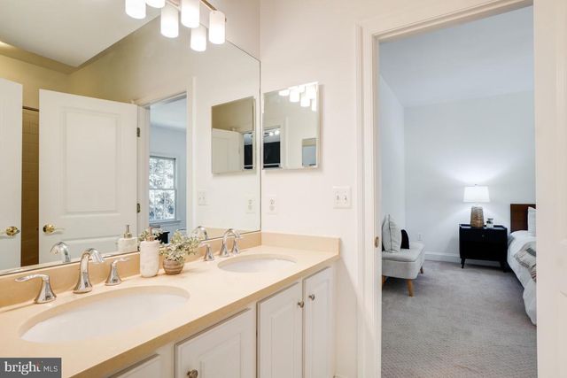 8610 HARTSDALE AVE, Bethesda, MD 20817