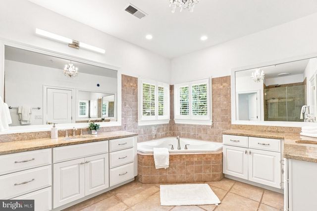 8610 HARTSDALE AVE, Bethesda, MD 20817