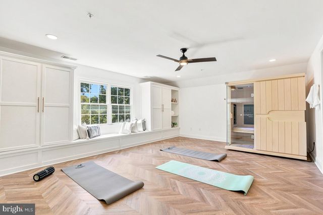 8610 HARTSDALE AVE, Bethesda, MD 20817