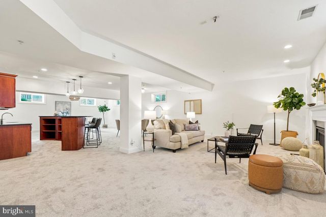 8610 HARTSDALE AVE, Bethesda, MD 20817