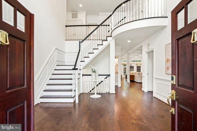 8610 HARTSDALE AVE, Bethesda, MD 20817