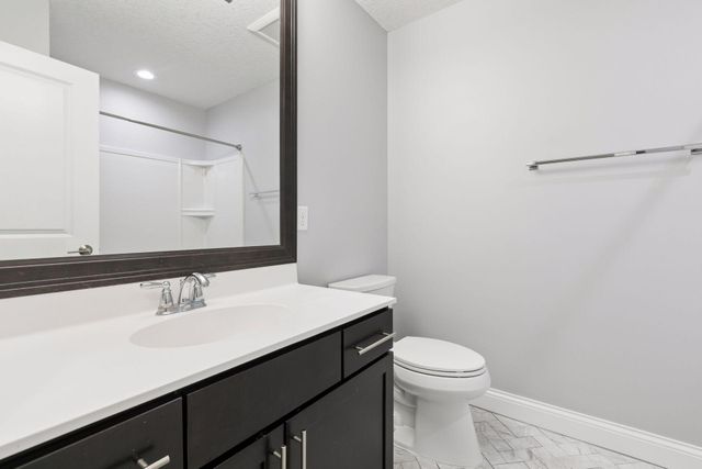 3154 Countryside Avenue B, Woodbury, MN 55129