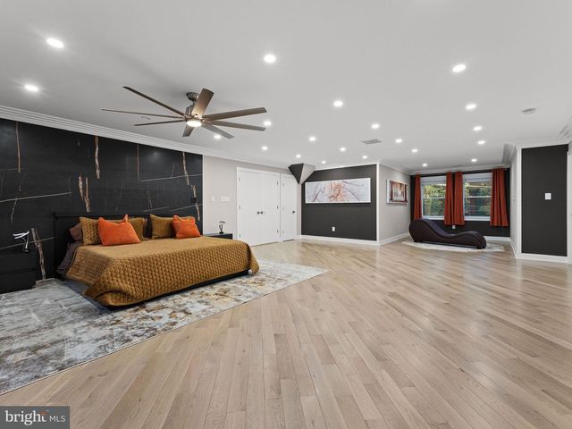 224 WILSON RD, Turnersville, NJ 08012