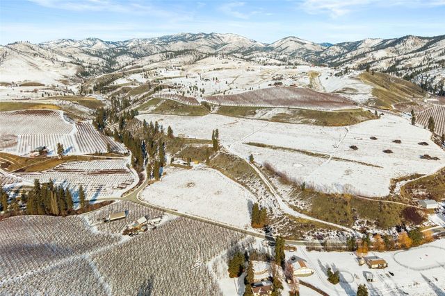 55 Swanson Gulch Road, Manson, WA 98831