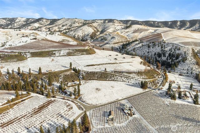 55 Swanson Gulch Road, Manson, WA 98831