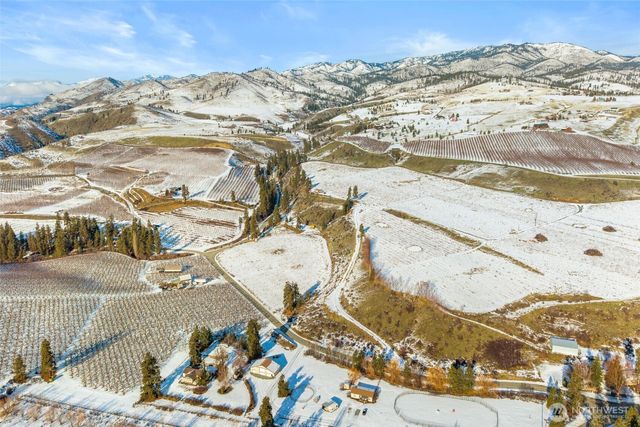 55 Swanson Gulch Road, Manson, WA 98831