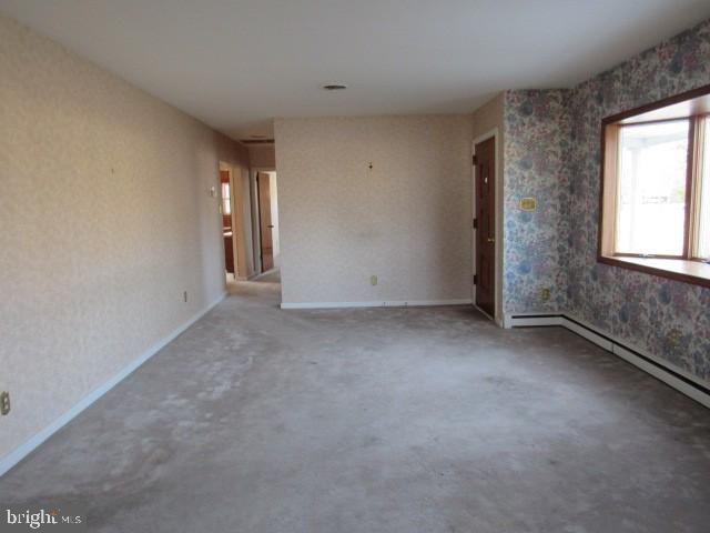 255 CLEVELAND AVE, Carneys Point, NJ 08069