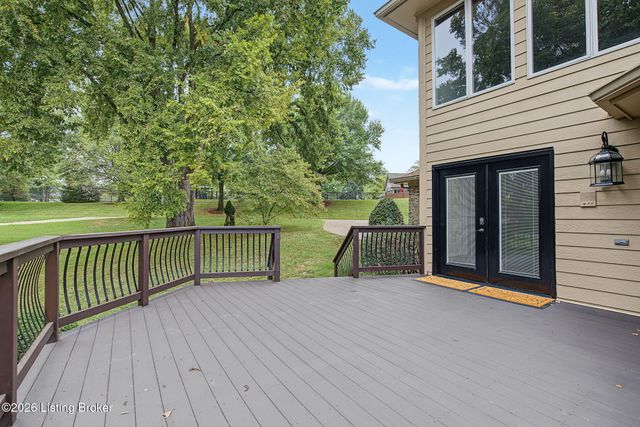 7642 Deer Meadow Dr, Louisville, KY 40241