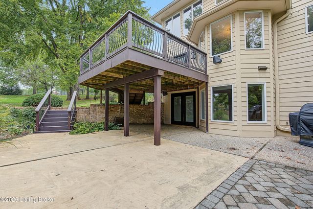 7642 Deer Meadow Dr, Louisville, KY 40241