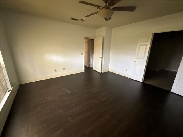 1705 Huntington Drive, Mesquite, TX 75149