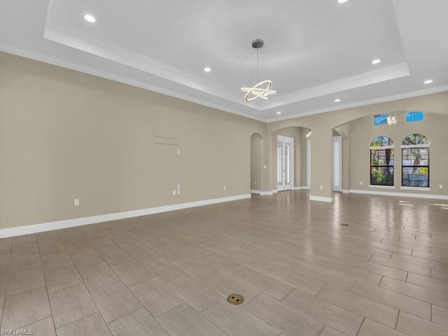 10093 Avalon Lake CIR, Fort Myers, FL 33913