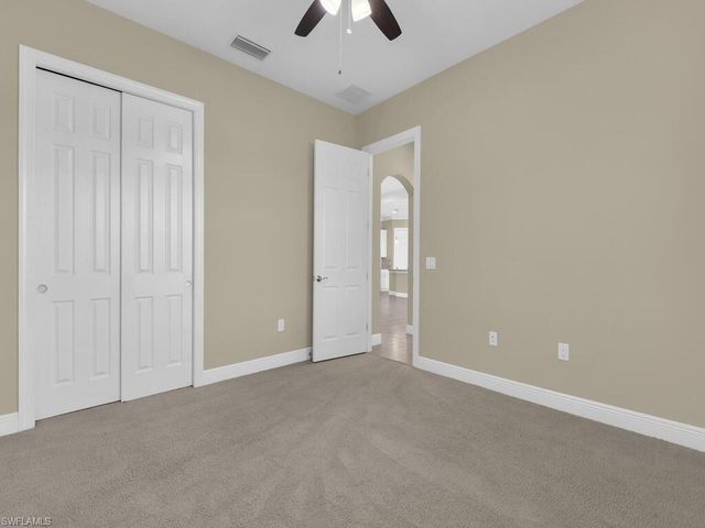 10093 Avalon Lake CIR, Fort Myers, FL 33913