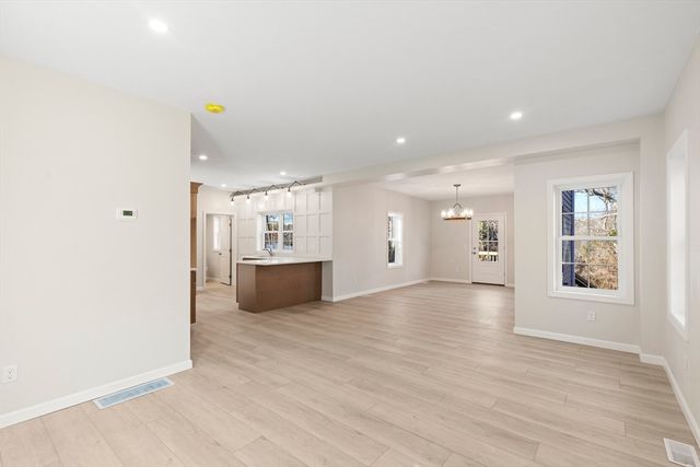 1234 State Rd 1, Plymouth, MA 02360