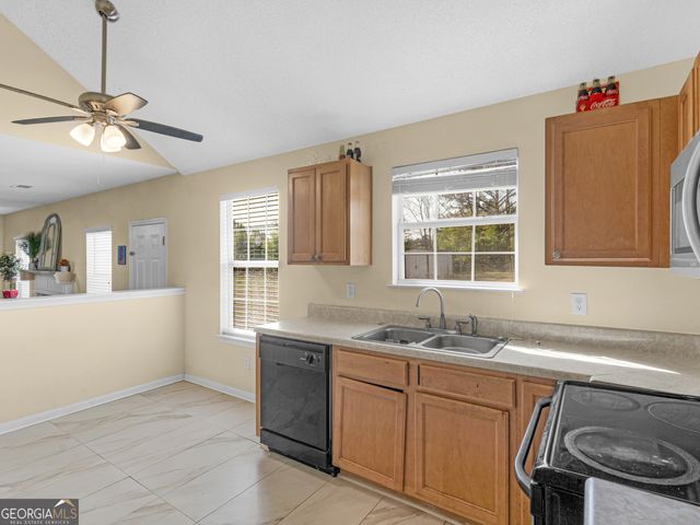 1647 Deer Crossing Way, Jonesboro, GA 30236