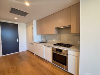 877 Francisco 1720, Los Angeles, CA 90017