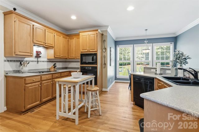 7915 Bytham Castle Drive, Huntersville, NC 28078