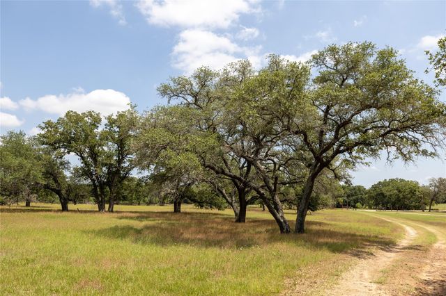 2901-B Mule Creek RD, Harwood, TX 78632