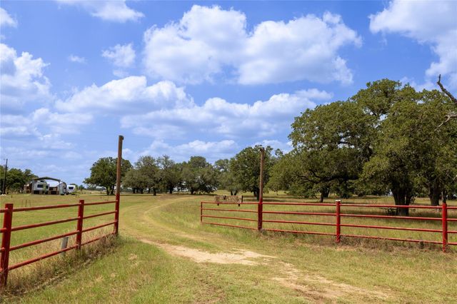 2901-B Mule Creek RD, Harwood, TX 78632