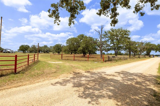 2901-B Mule Creek RD, Harwood, TX 78632