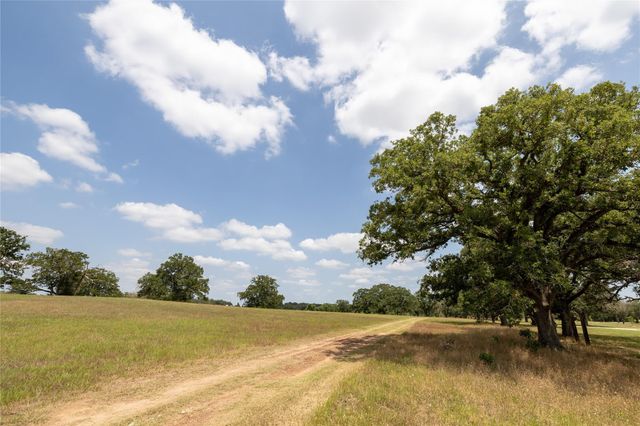 2901-B Mule Creek RD, Harwood, TX 78632