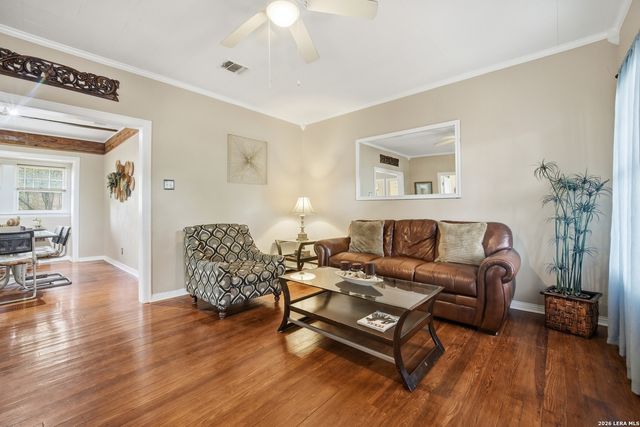 1331 W WILDWOOD DR, San Antonio, TX 78201