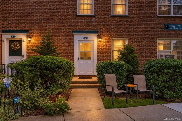 4 Fieldstone Drive 61, Hartsdale, NY 10530